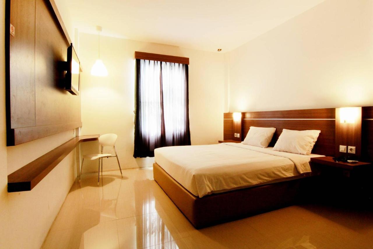 Alzara Hotel Syariah Wonosari Esterno foto